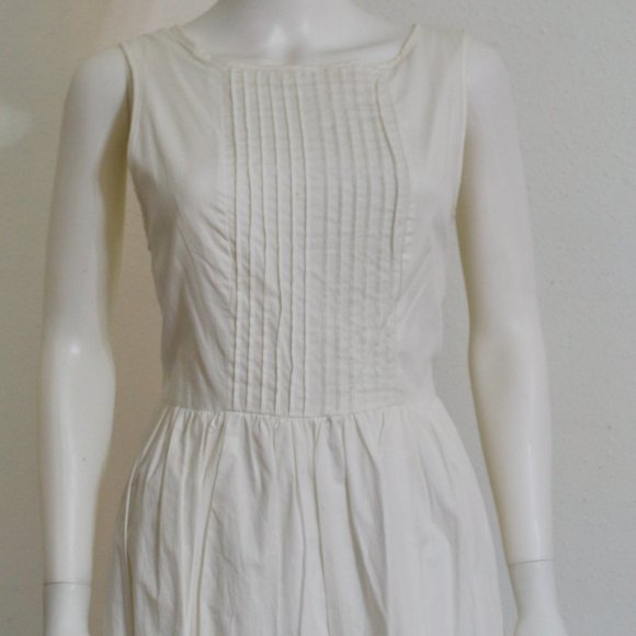 Joe Fresh Cream Pleated and Lace Back Dress NWT Size 10 - Picture 2 of 6